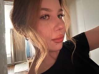 Live трансляция AliceGrand - Runet.cam