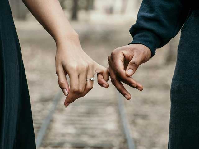 Hotsexycouple18