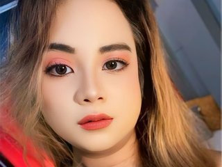 I'm 28 Years Old! A Webcam Irresistible Transvestite Is What I Am, People Call Me YourcumslutFredda