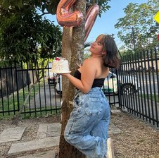 Katey-Curvy