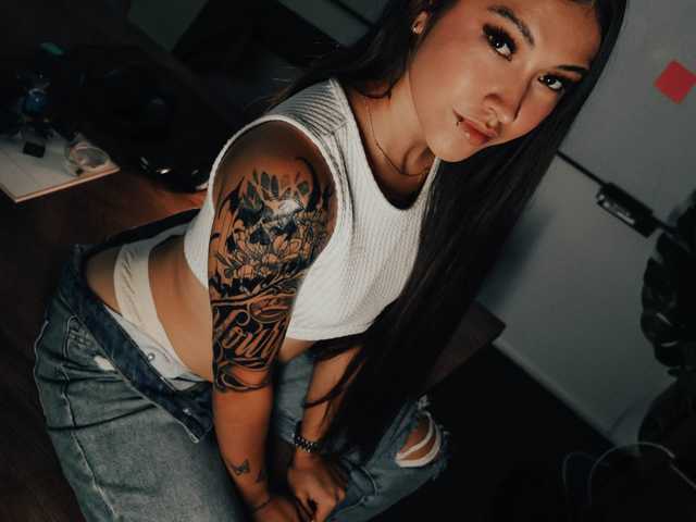 MiaAdams