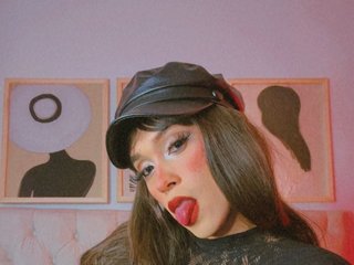 I'm 23 Yrs Old! I Am A Brunette And My Model Name Is PaulaHills