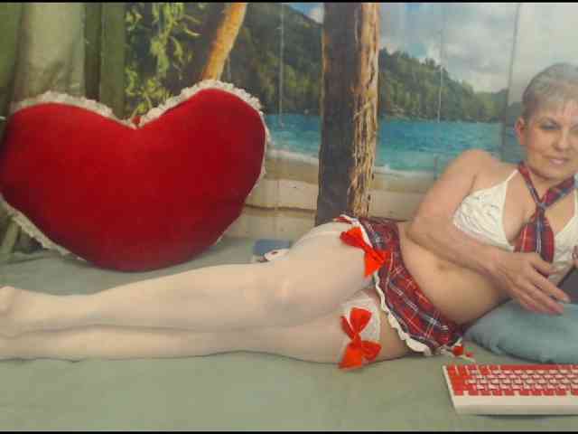SexyIrinkaa webcam