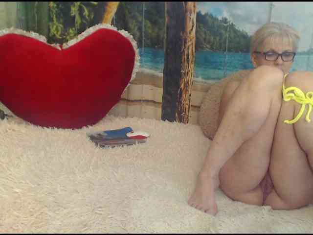 SexyIrinkaa webcam