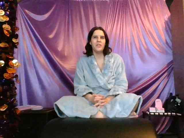 AlluringAli25 webcam