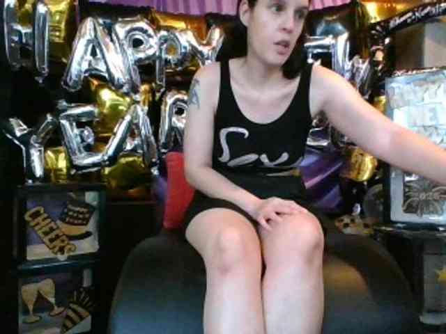 AlluringAli25 webcam