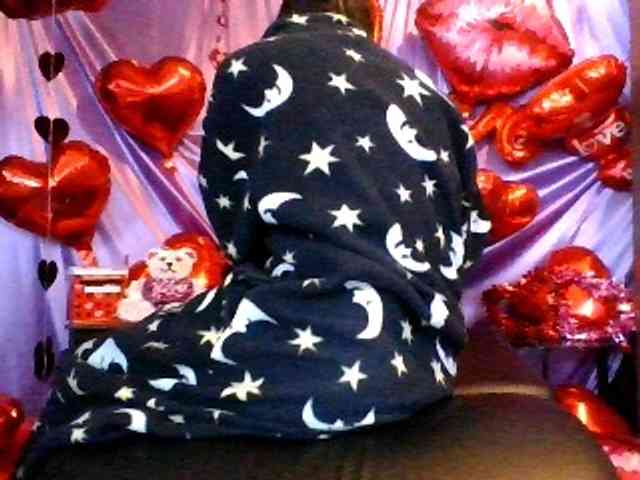 AlluringAli25 webcam