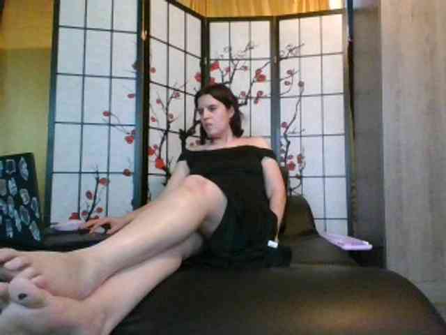 AlluringAli25 webcam