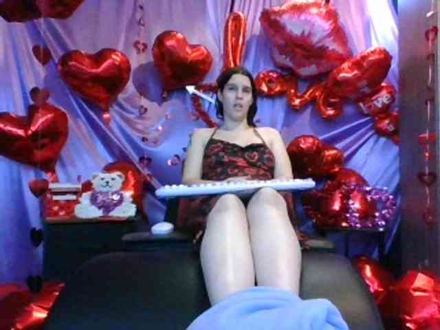 AlluringAli25 webcam