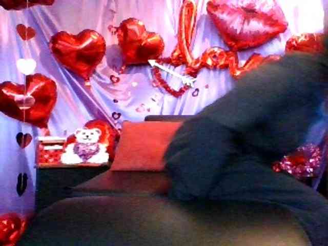 AlluringAli25 webcam