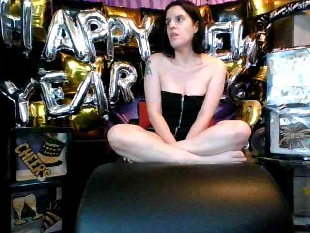 AlluringAli25 webcam