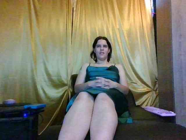 AlluringAli25 webcam