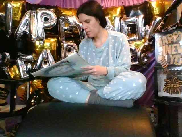 AlluringAli25 webcam