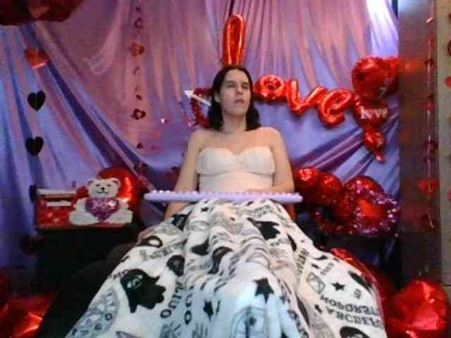 AlluringAli25 webcam