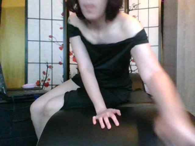 AlluringAli25 webcam