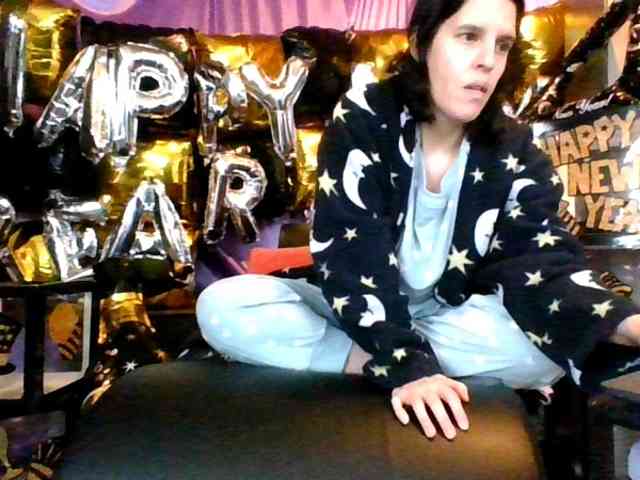 AlluringAli25 webcam