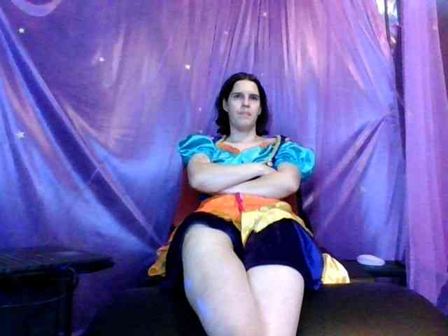 AlluringAli25 webcam