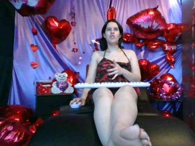 AlluringAli25 webcam