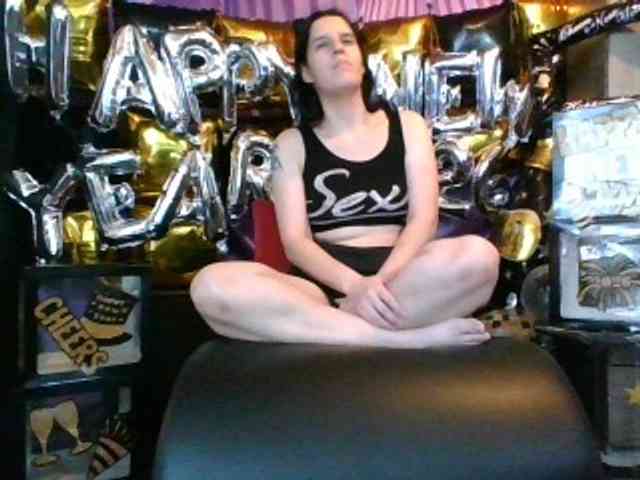 AlluringAli25 webcam