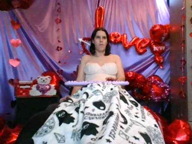 AlluringAli25 webcam