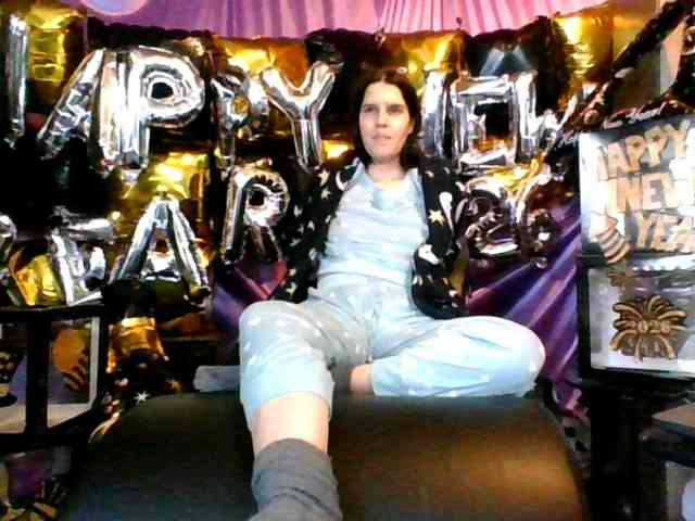 AlluringAli25 webcam