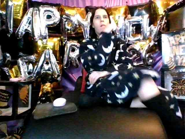 AlluringAli25 webcam