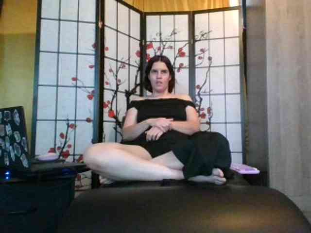 AlluringAli25 webcam
