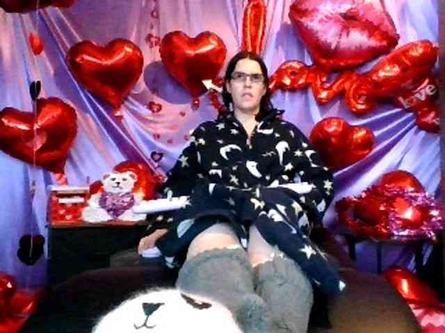 AlluringAli25 webcam