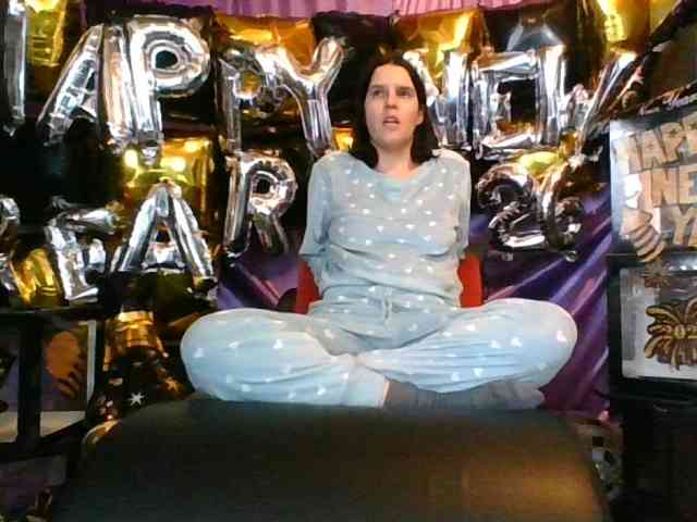 AlluringAli25 webcam