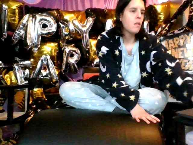 AlluringAli25 webcam