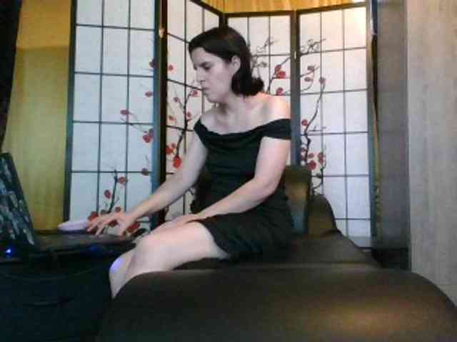AlluringAli25 webcam