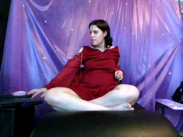 AlluringAli25 webcam