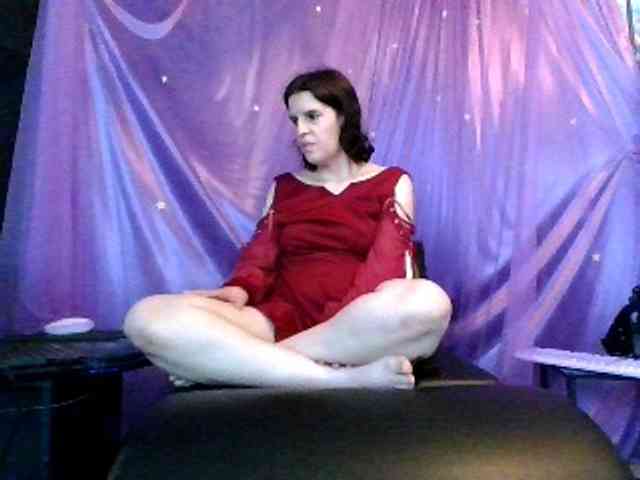 AlluringAli25 webcam