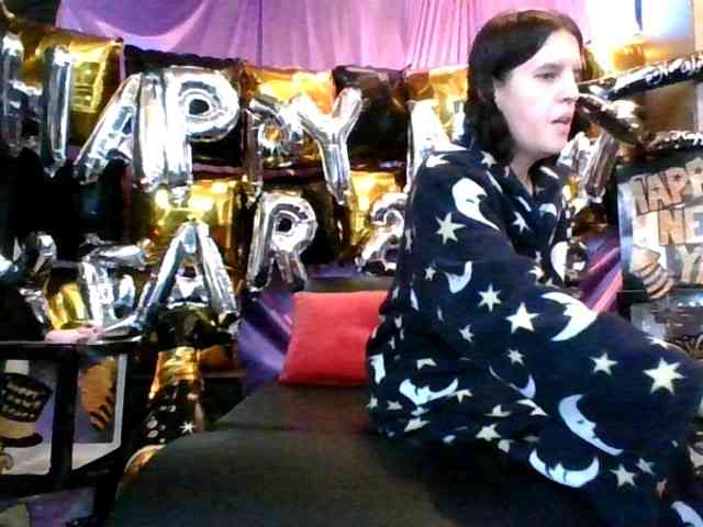 AlluringAli25 webcam