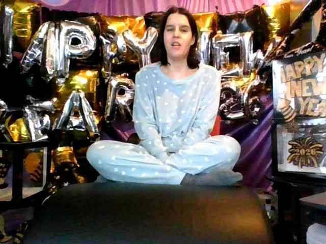 AlluringAli25 webcam