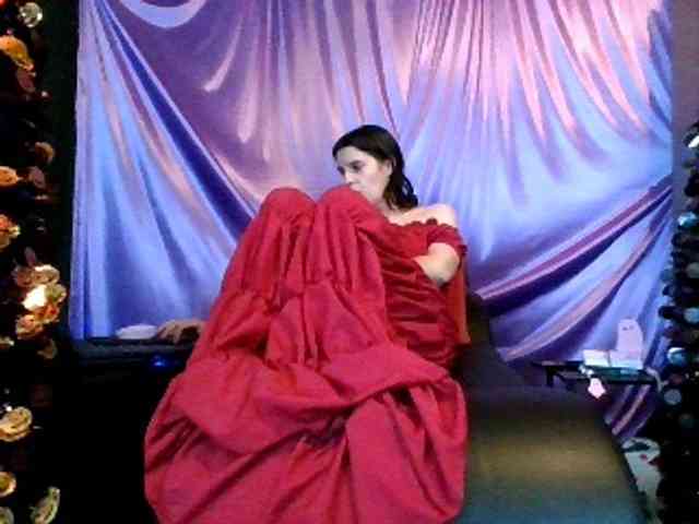 AlluringAli25 AlluringAli25