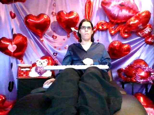 AlluringAli25 webcam