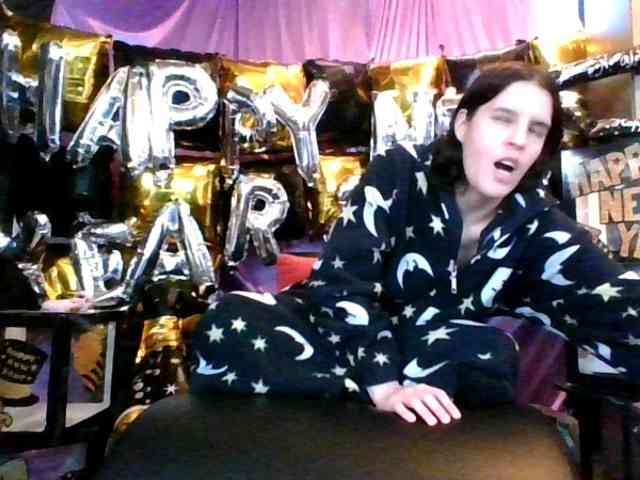 AlluringAli25 webcam