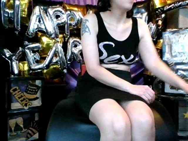 AlluringAli25 webcam