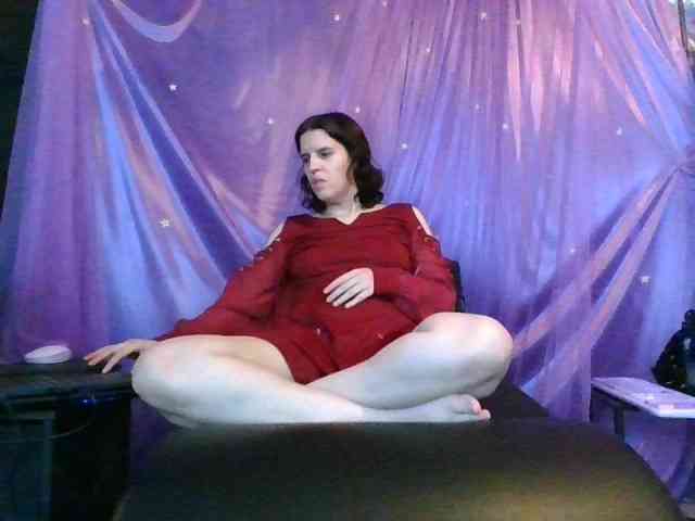 AlluringAli25 webcam