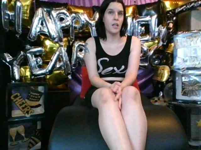 AlluringAli25 webcam