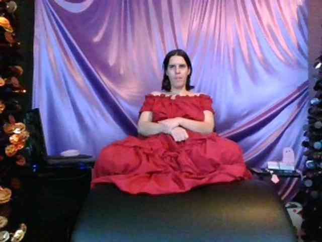 AlluringAli25 AlluringAli25