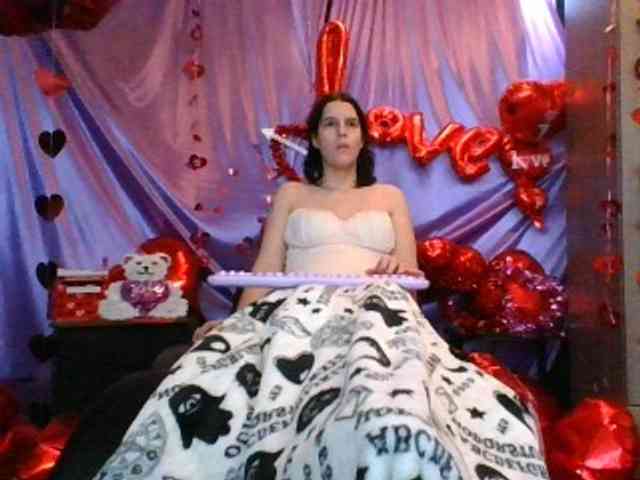 AlluringAli25 webcam