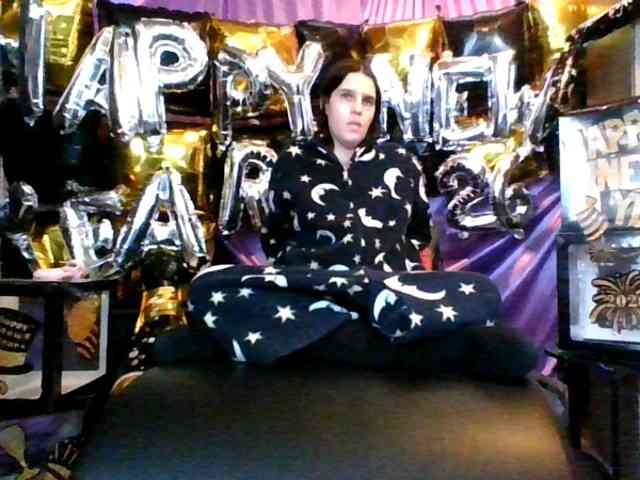 AlluringAli25 webcam