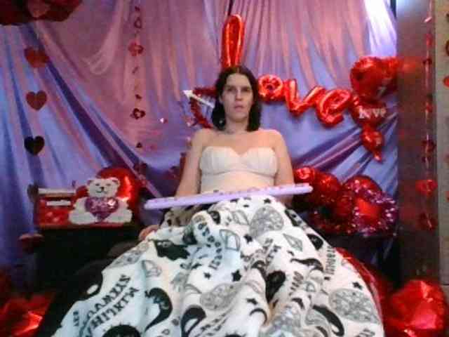 AlluringAli25 webcam