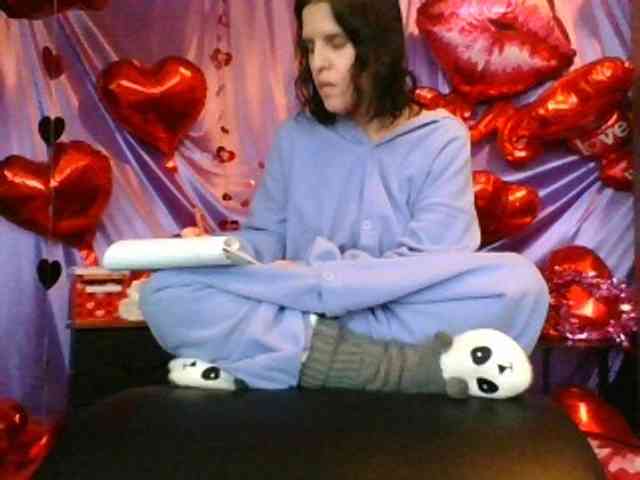 AlluringAli25 webcam