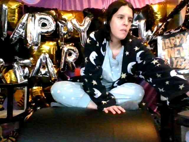 AlluringAli25 webcam