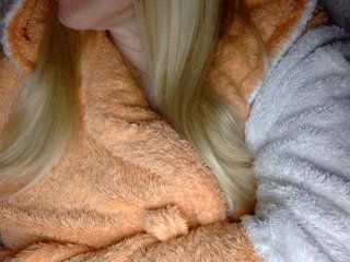 BlondyVio Porn Show