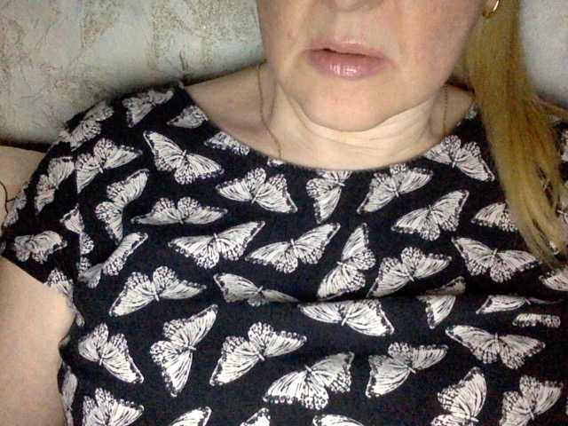 BlondyVio's BongaCams show and profile