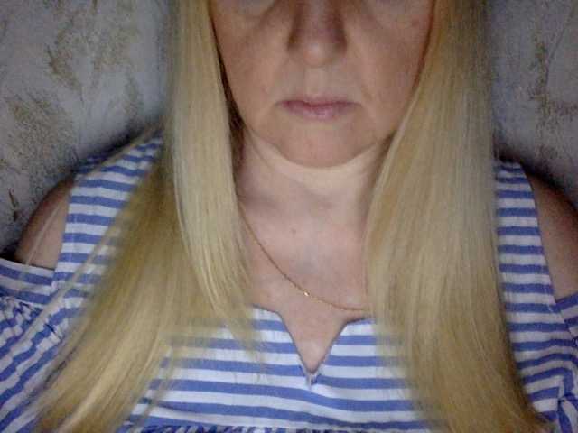 BlondyVio's BongaCams show and profile